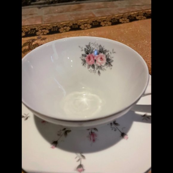 Rosebud by HARMONY HOUSE CHINA Flat Cup & Saucer Set - Picture 2 of 5